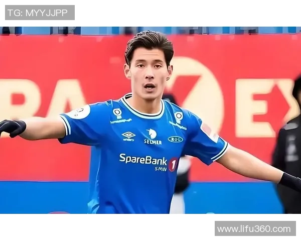 现任11号球衣足球明星的辉煌成就与未来展望